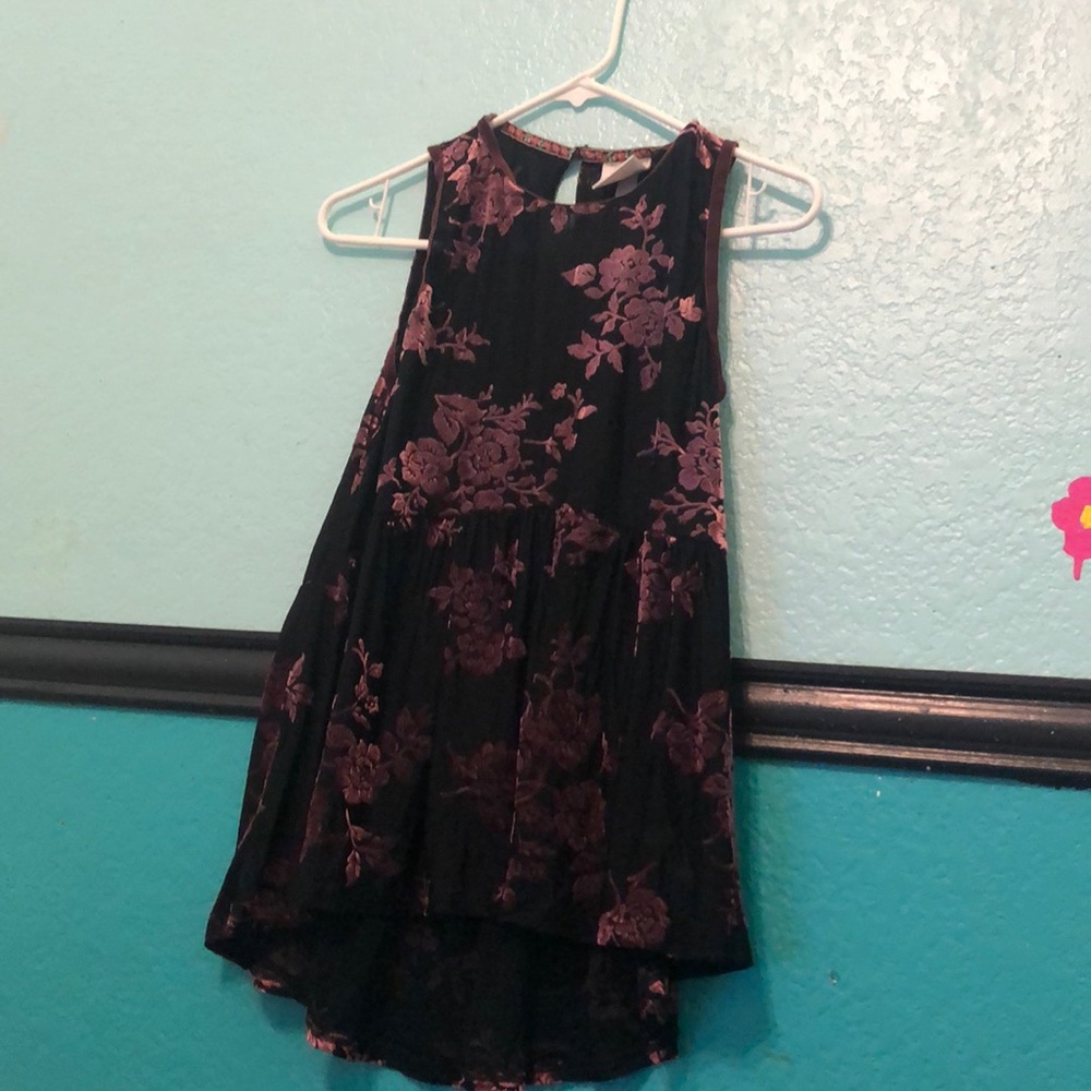 Black and pink Knox rose tank top